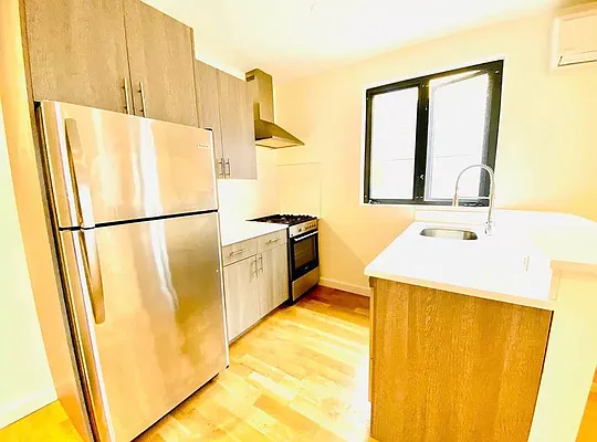 Rented by null | media 34