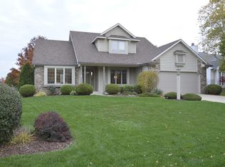 8324 Hunters Knoll Pl, Fort Wayne, IN 46825