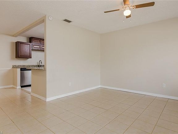 4th image of 6180 Principia Dr #2