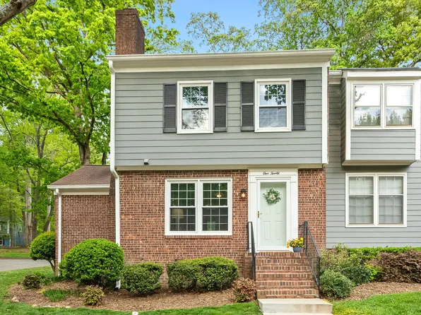 120 Barbary Ct, Cary, NC 27511