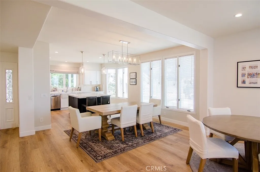 2 bed, 1989 sqft, $7,000 — Photo 4