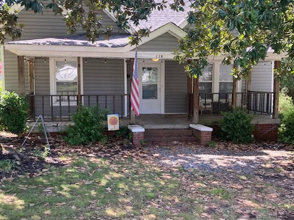 118 N Maple St, Mooresville, NC 28115