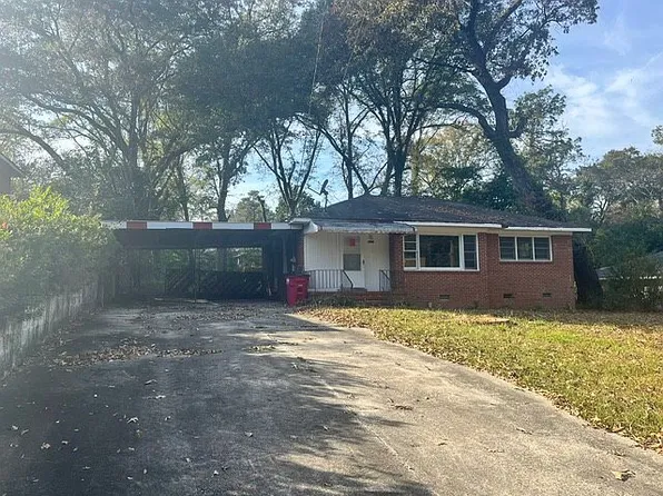 4225 Fairfax Dr, Macon, GA 31206