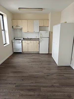 Rented by AS Management | media 5