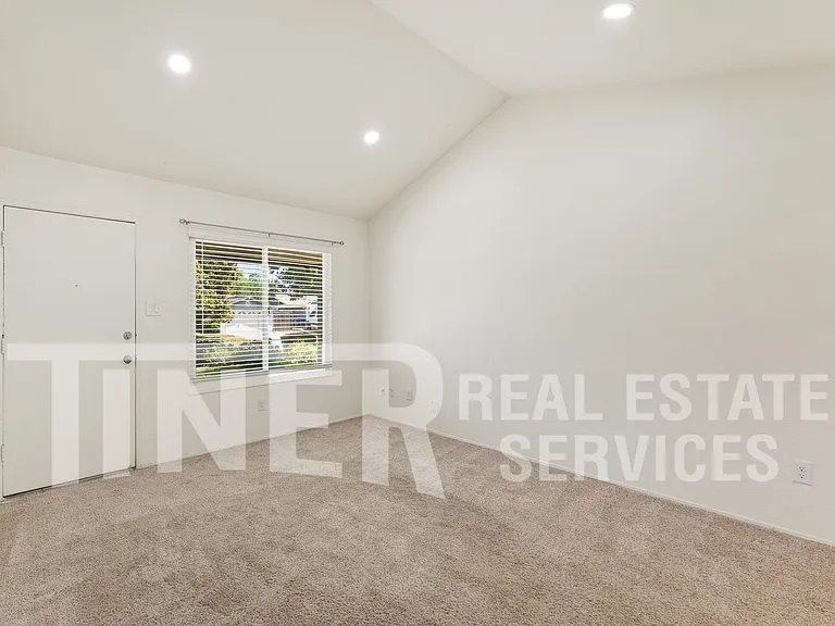 8912 Lanier Way — Photo 8
