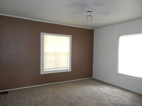 4th image of 1305 Elmwood Ave