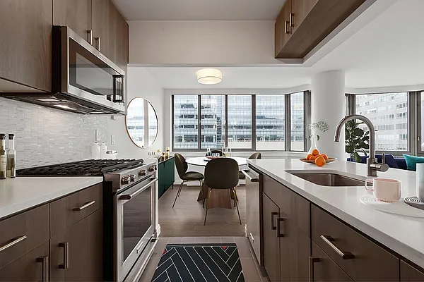 Rented by Greystar | media 58