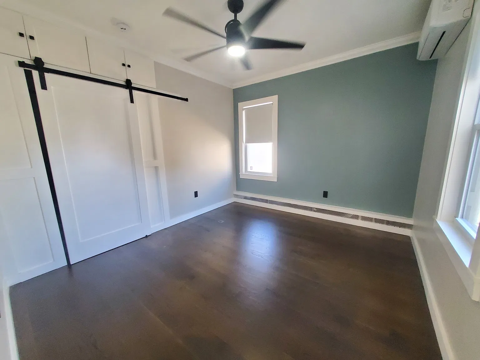 2 bed, 1.0 bath, 708 sqft, $2,700 — Photo 4