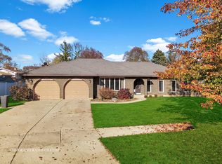 1080 Joel Ave, Aurora, IL 60505