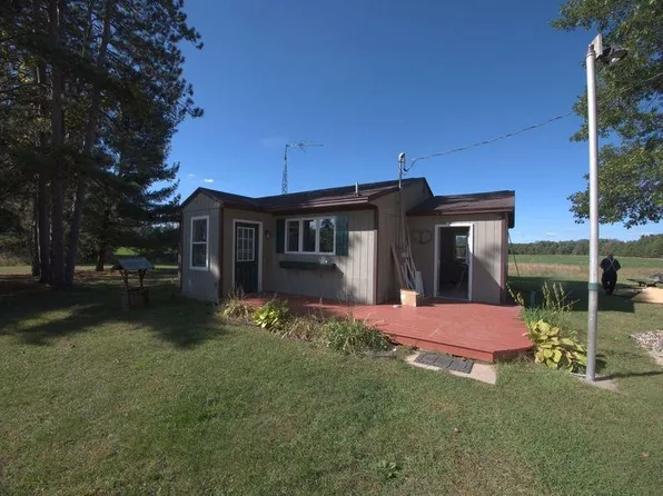 W12120 County Road O, Plainfield, WI 54966