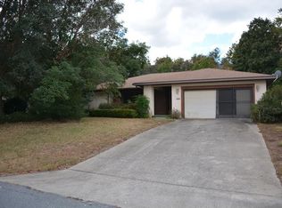 12 Hemlock Ct S, Homosassa, FL 34446