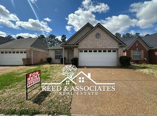 10091 Cross Valley Dr, Cordova, TN 38018