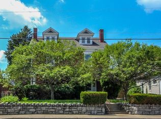 813 High St, Paris, KY 40361