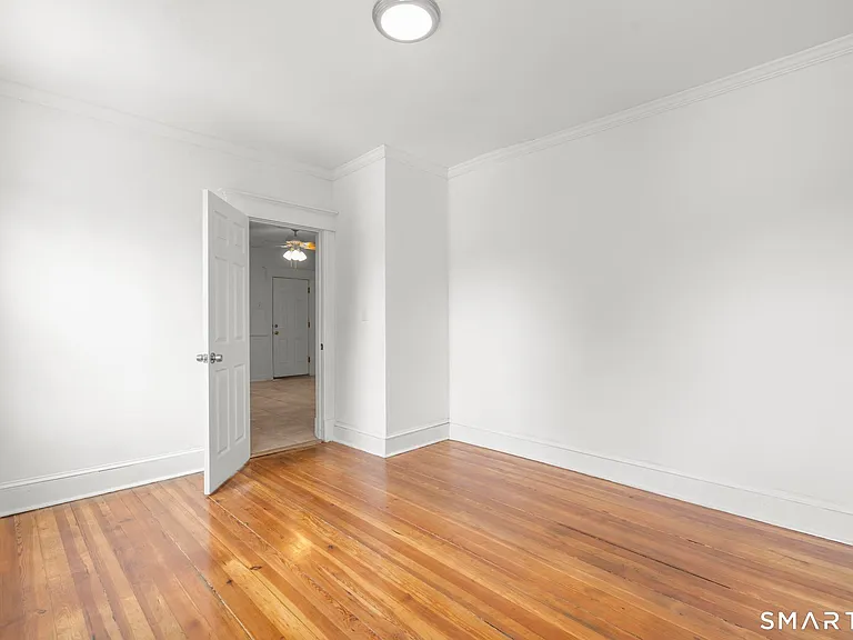 132 Bunker Hill Ave #3 — Photo 16