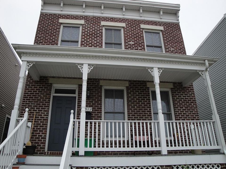 1st image of 913 Catherine St