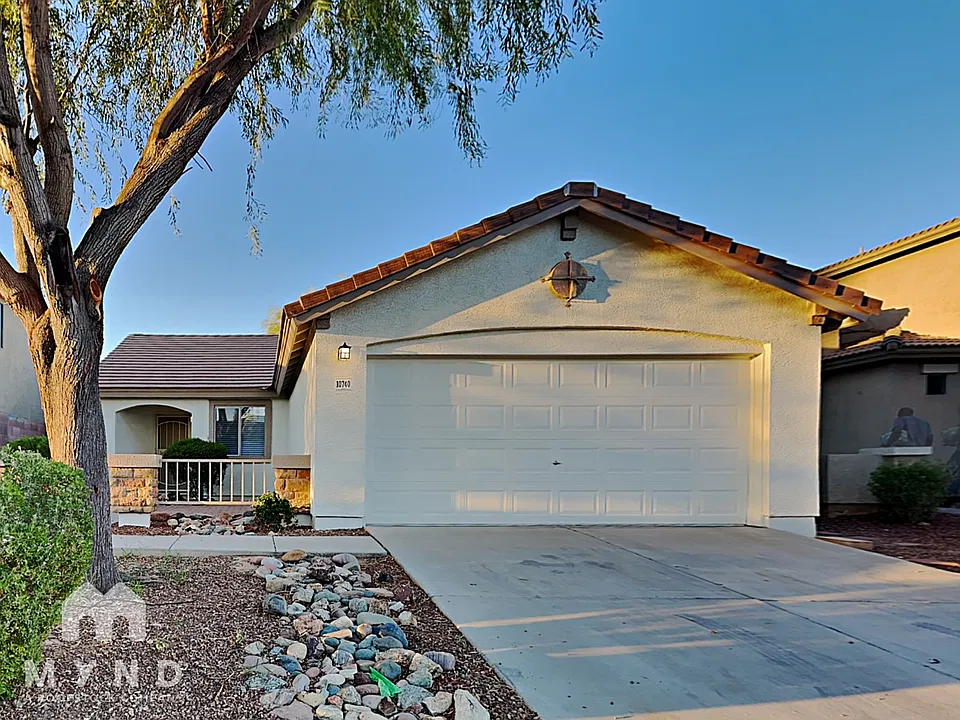 10740 W Mountain View Dr