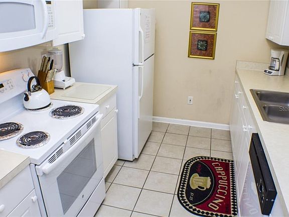 3rd image of 8102 Princess Palm Ln APT 104