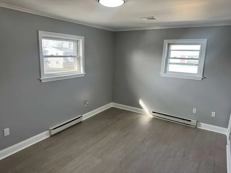 840 Poplar St — Photo 11
