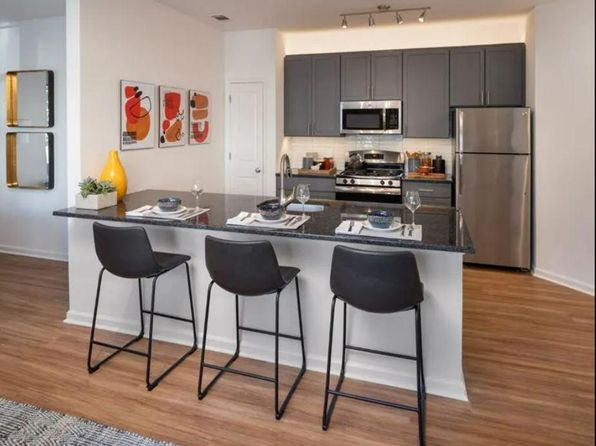 309 Washington St APT 1327