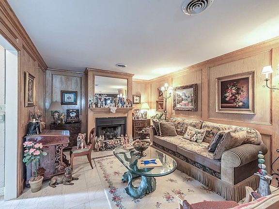 5th image of 4318 Silverwood Dr
