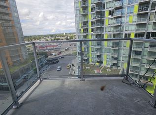 10 Brentwood Cmn NW #807, Calgary, AB T2L 2L6