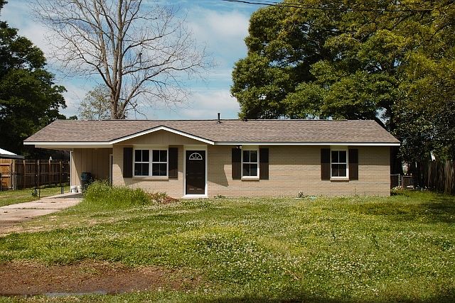 1st image of 25795 Poirrier Ln
