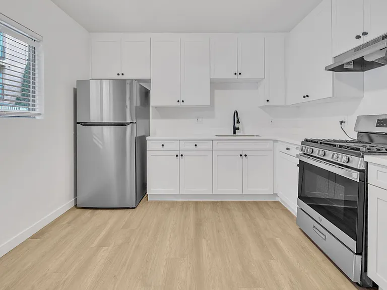3520 Elm Ave — Photo 6