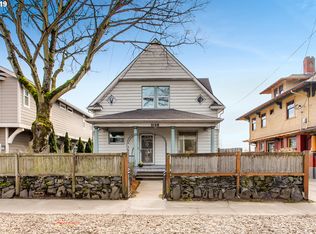 2126 NE Multnomah St, Portland, OR 97232