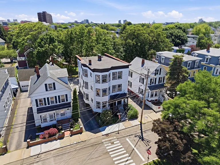 40 Concord Ave #1 — Photo 17