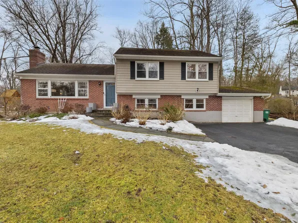 64 Lily Pond Lane, Katonah, NY 10536