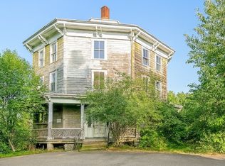 89 Patriots Rd, Templeton, MA 01468