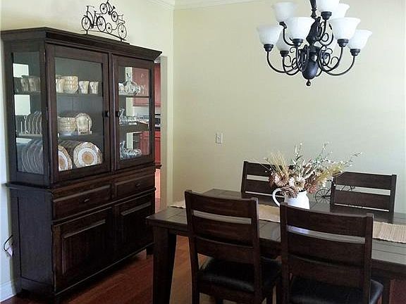 3rd image of 36 Marionet Ln