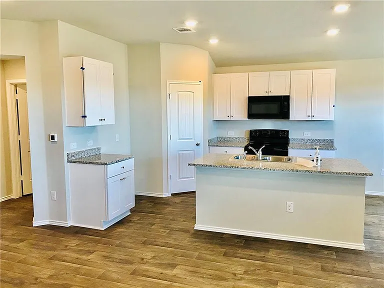 6009 Xene Dr — Photo 6