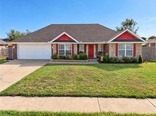 1462 Zachary St, Pea Ridge, AR 72751