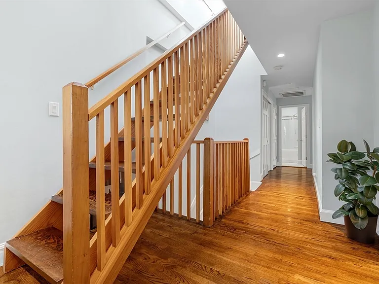98 Chandler St #4 — Photo 23