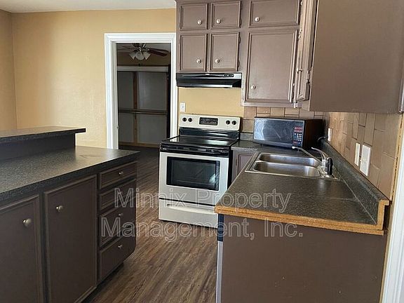 3rd image of 409 Neely Ave #A