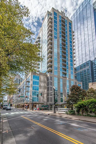 301 Demonbreun St Photo 1