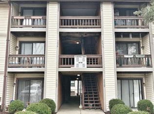 1442 Summergate Pkwy, Saint Charles, MO 63303