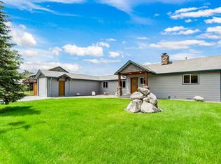 208 4th St, Dover, ID 83825