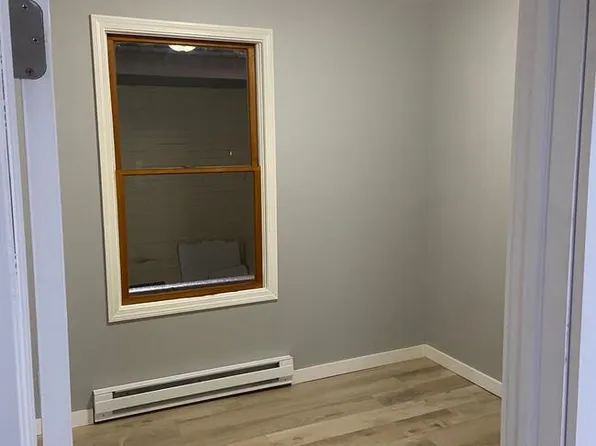 (undisclosed Address), Auburn, ME 04210