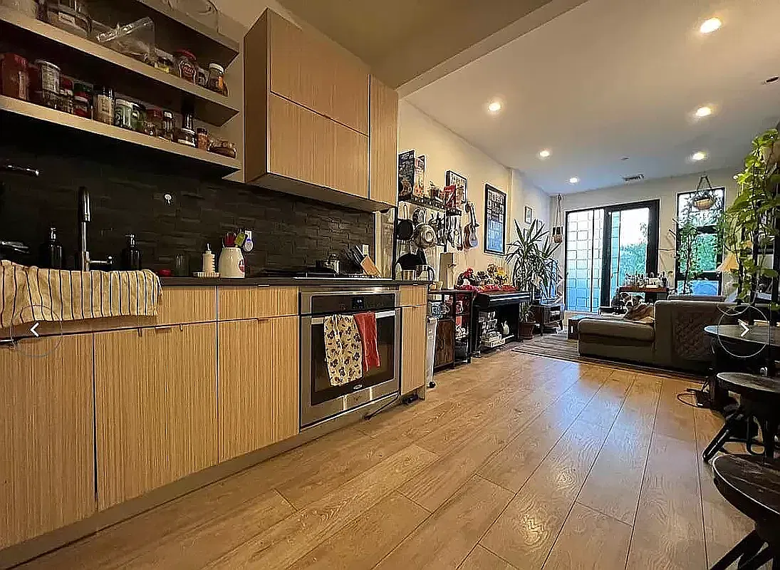 451 Maple Street — Photo 1