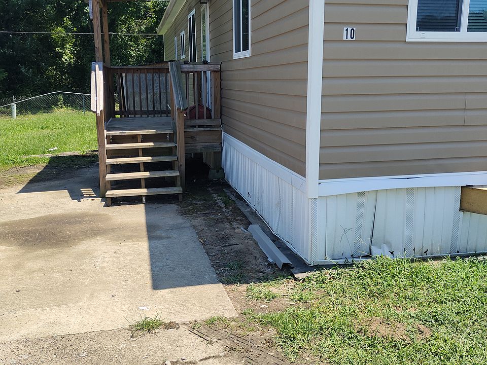 1st image of 5480 Bluff Rd #10