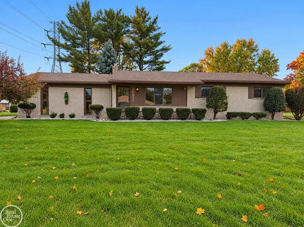 50651 Linda Ln, Shelby Township, MI 48317