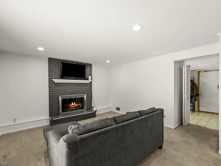6728 Edgemoor Ave — Photo 13