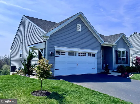9 Heatherwood Ln, Denver, PA 17517
