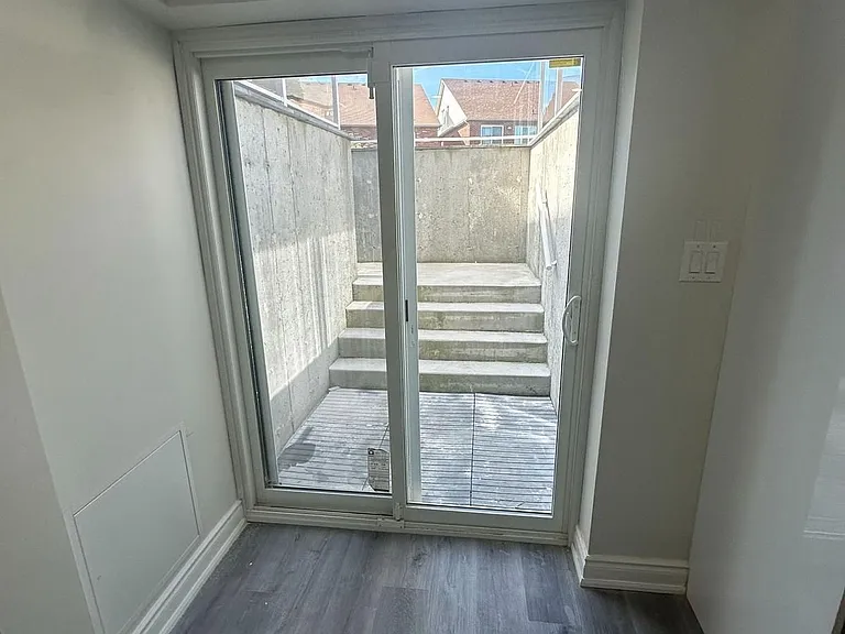 1904 Cheesewright Ct — Photo 2