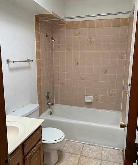 1008 Galvan Dr — Photo 5