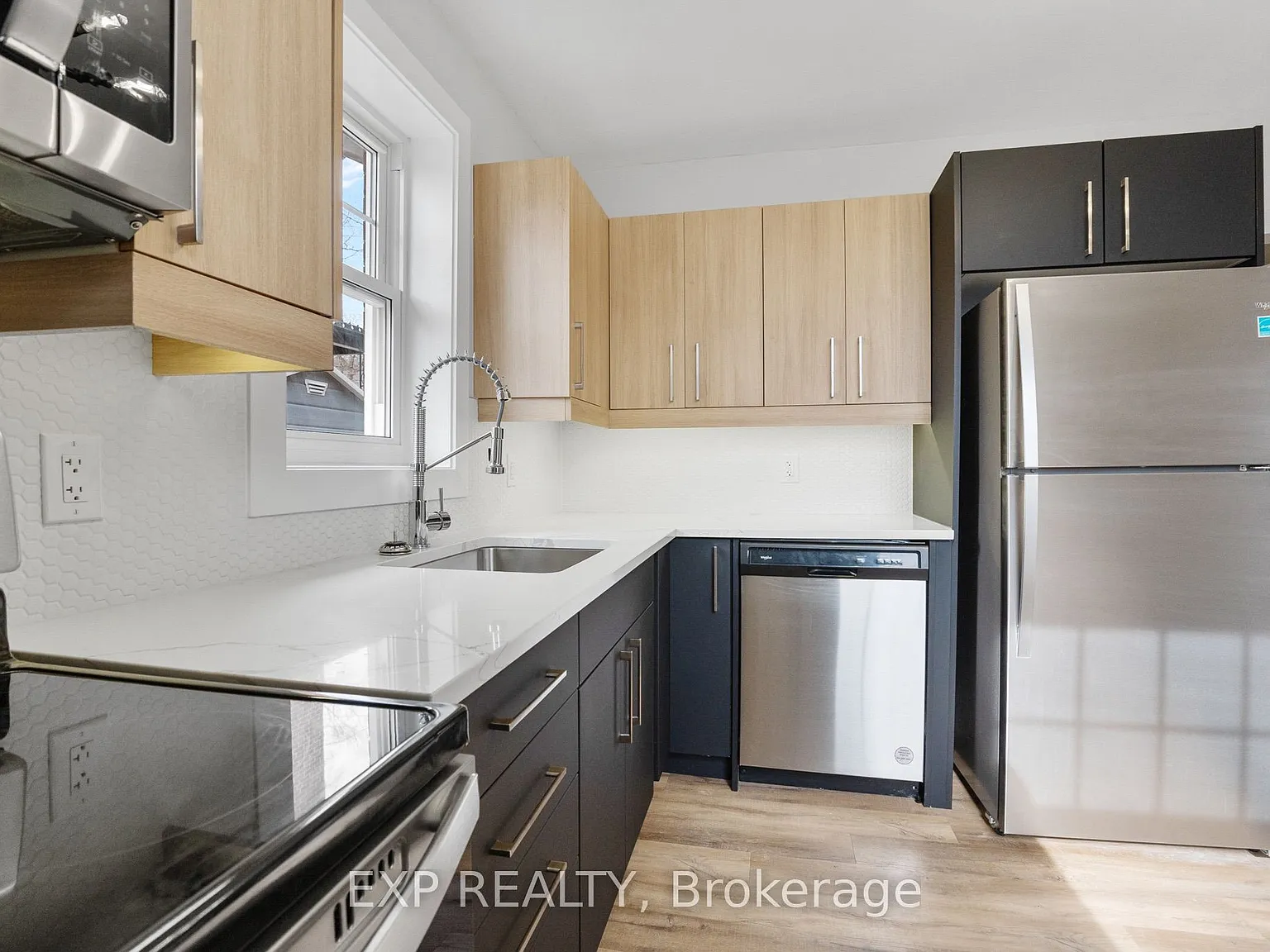 3 bed, $2,595 — Photo 4