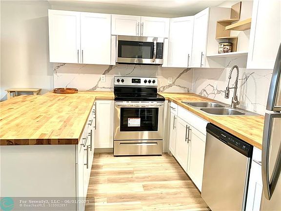 2nd image of 2053 Newport N #2053