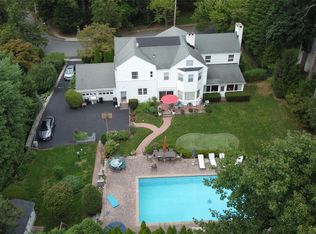 18 Edgewood Ave, Mount Vernon, NY 10552